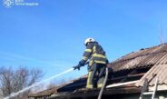 У Носівці сталася пожежа господарчої будівлі: причина встановлюється