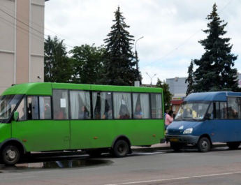 А хіба студент коледжу перестає бути дитиною?
