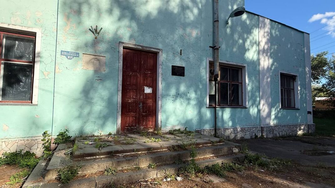 Ніжин, якого вже немає: життя і душа клубу залізничників